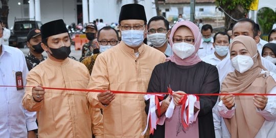 Gus Ipul Buka Pasar Murah Ramadhan Kota Pasuruan