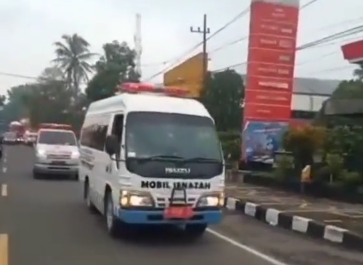 Warga Kabupaten Blitar Jadi Korban Bencana di Stadion Kanjuruhan Kabupaten Malang