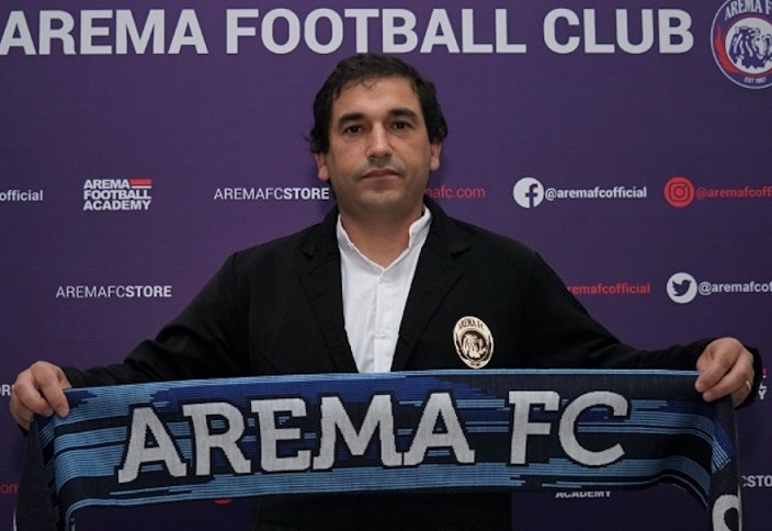 Arema FC Kalah Tipis dari Persija, Pelatih Eduardo Almeida Merasa Tidak Adil