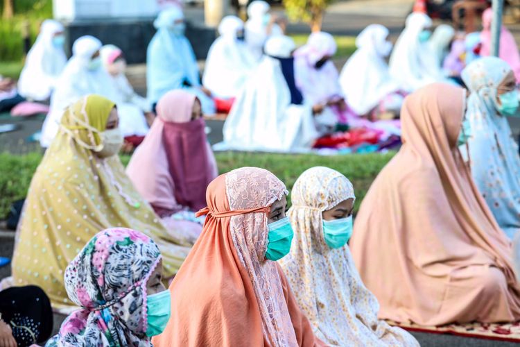 Warga Surabaya Boleh Sholat Ied di Masjid atau Lapangan