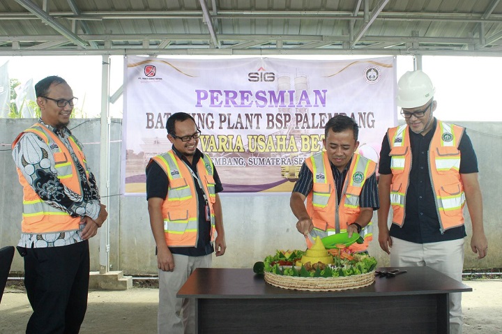 Anak Usaha SIG Resmikan Ready-Mixed Batching Plant di Palembang