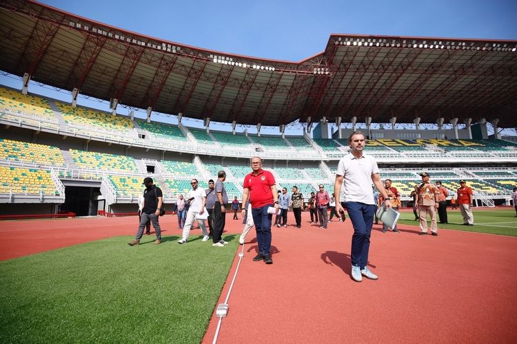Kembali Kunjungki Stadion GBT, FIFA Minta Ada Akses Khusus untuk Penonton Disabilitas