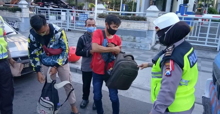 Titik Penyekatan di Surabaya Bertambah jadi 13