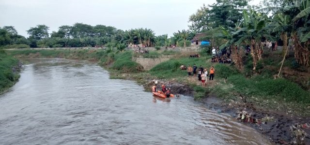 1 dari Dua Bocah Hanyut di Sungai Welang Ditemukan