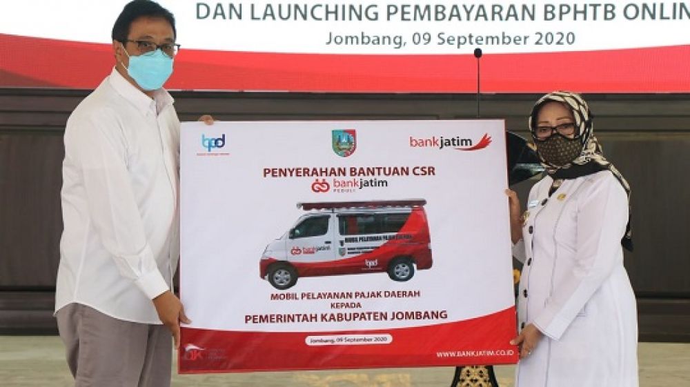 Launching e BPHTB, Bupati Jombang Terima Bantuan CSR Bank Jatim