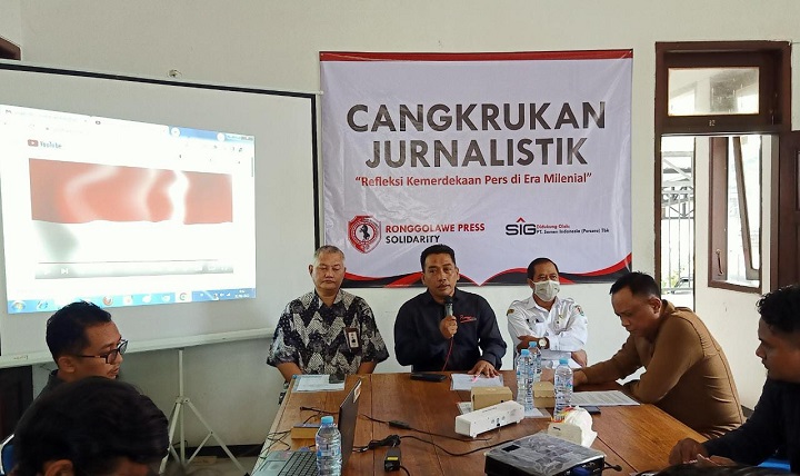 Refleksi Kemerdekaan, Ronggolawe Pers Solidarity Gelar Cangkruk Jurnalistik