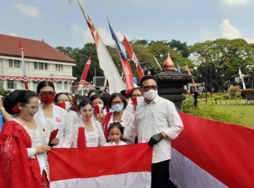 Bendera Merah Putih 366 Meter Hiasi Kota Malang