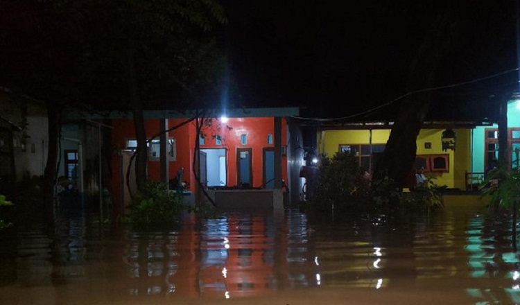 Ribuan Rumah di Probolinggo Terendam Banjir Setinggi 1,5 M