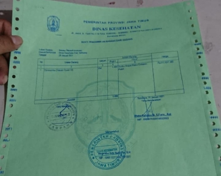 Sebanyak 1480 Vaksin Sinovac Tiba di Kabupaten Sampang