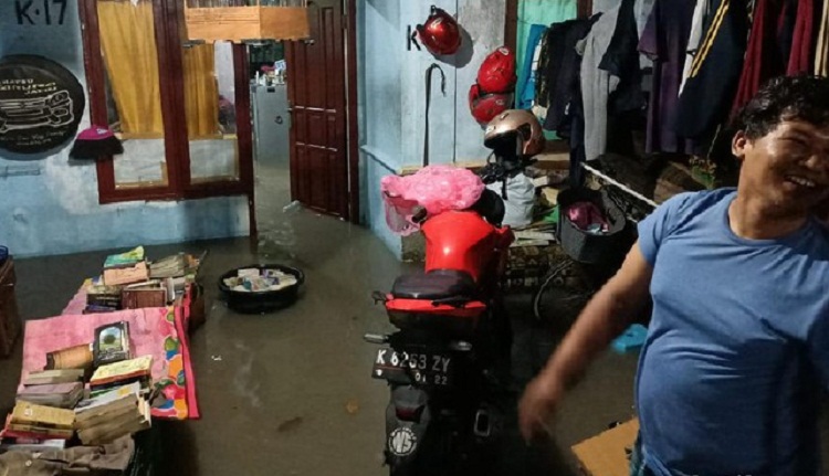 Banjir di Bojonegoro Rendam Irigasi dan Ratusan Rumah