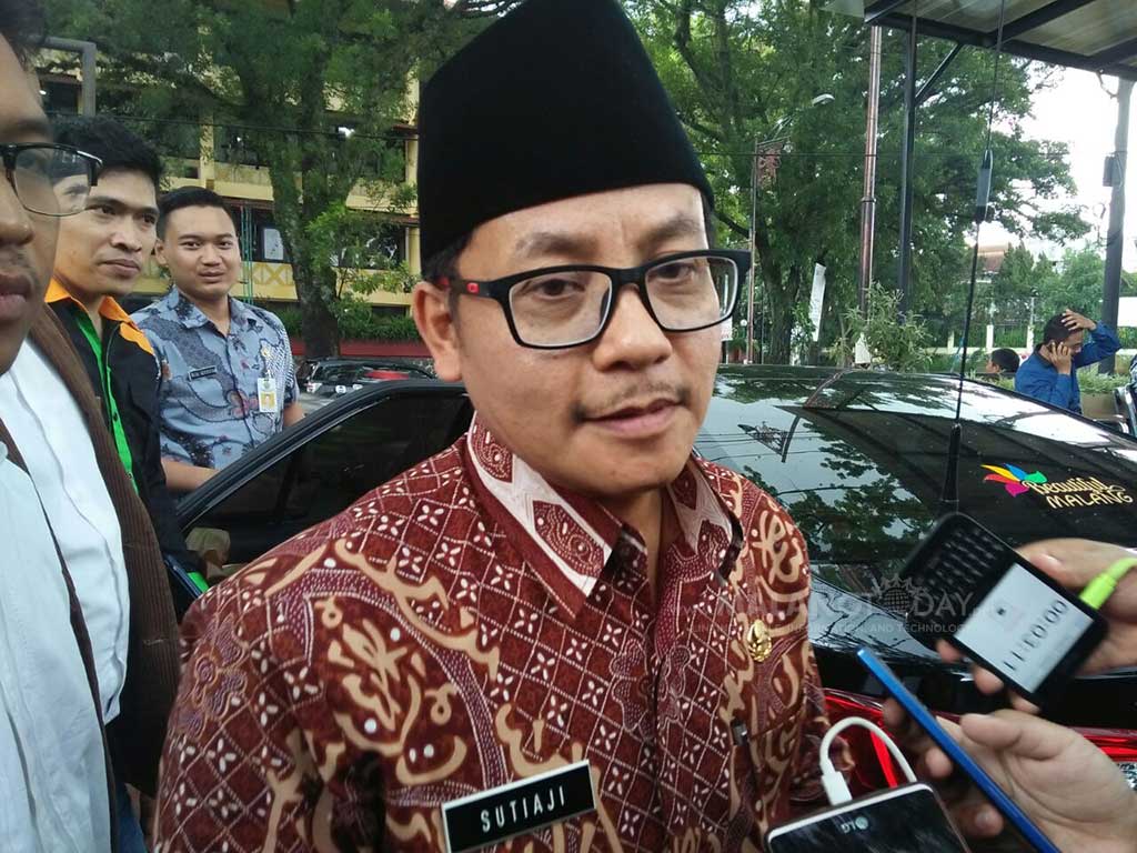 Pemkot Malang Izinkan PKL Jualan di Atas Jam Malam