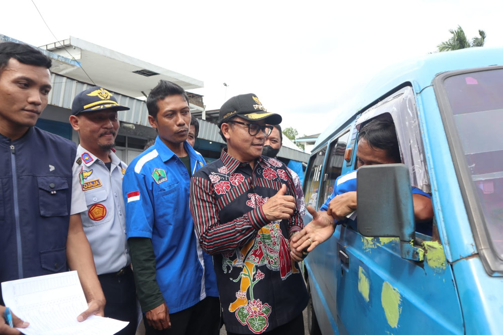 Pemkot Malang Salurkan Subsidi BBM Rp1 M untuk Sopir Angkot