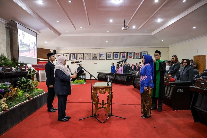DPRD Kota Kediri Lantik Husna di PAW Gantikan Reza Darmawan
