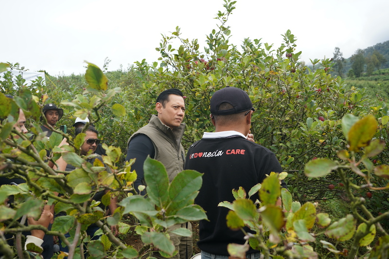 Overlanding Indonesia Jelajah Malang Raya, AHY dan Renville Promosikan Apel ke Pasar Dunia 