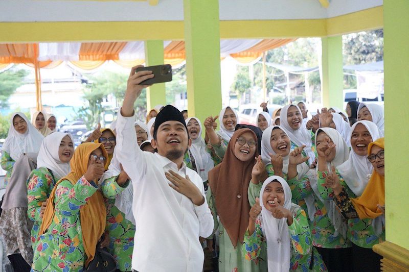 Guru Sejahtera dan Berkualitas, Gus Fawait : Kunci Keberhasilan Sambut Indonesia Emas 2045