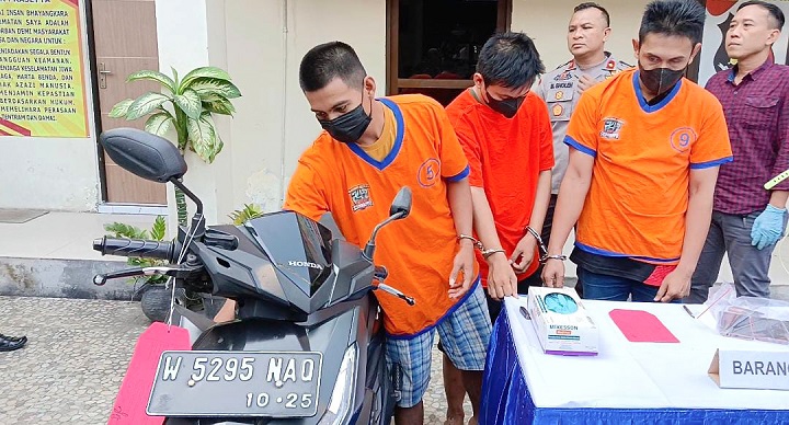 Komplotan Pelaku Curanmor di 16 TKP Surabaya Dibekuk