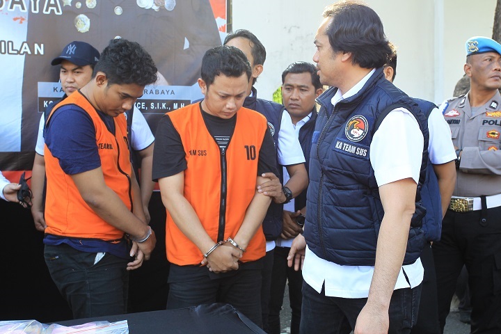 2 Kurir Bawa 33,9 Kilogram Sabu Ditangkap Polrestabes Surabaya di Palembang