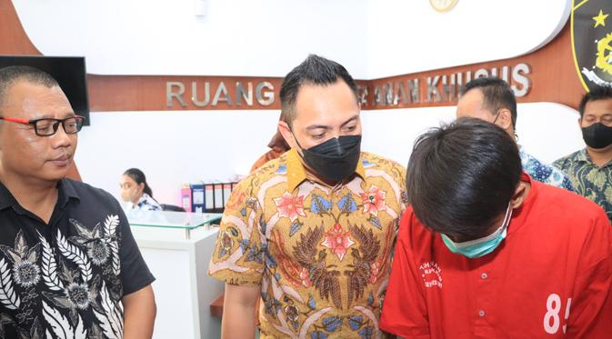 Rekam Tetangga Mandi, Pria 28 Tahun Ditangkap Polrestabes Surabaya