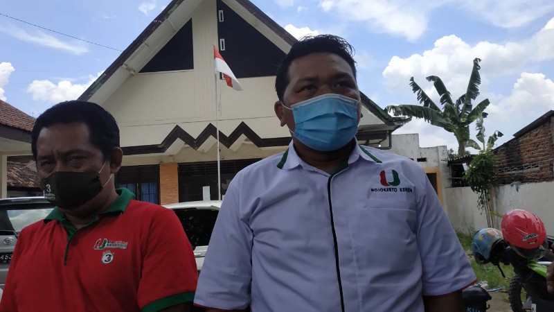 Tim Paslon PuTih Laporkan Kasus Vandalisme Sooko dan Kemlagi