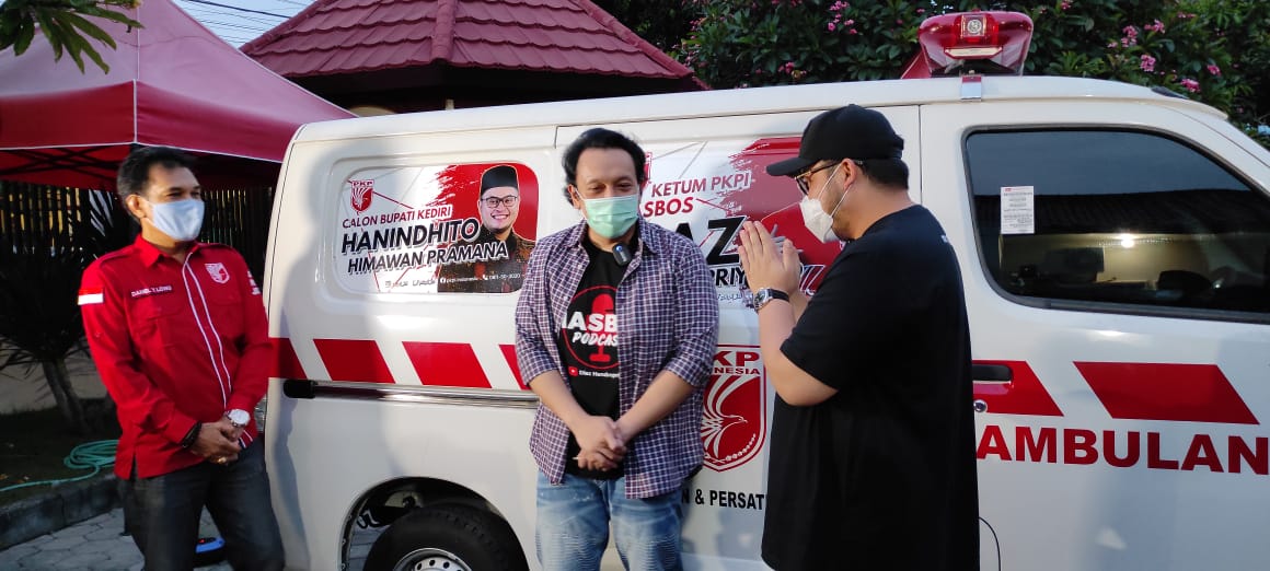 Bantu Wujudkan Program Mas Ditho di Kediri, PKPI Berikan Ambulans