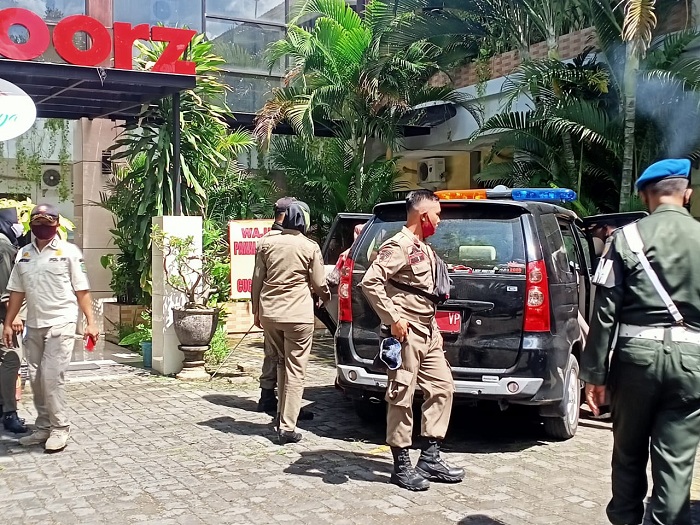 Dua Orang Perempuan Terjaring Razia di Hotel Surabaya