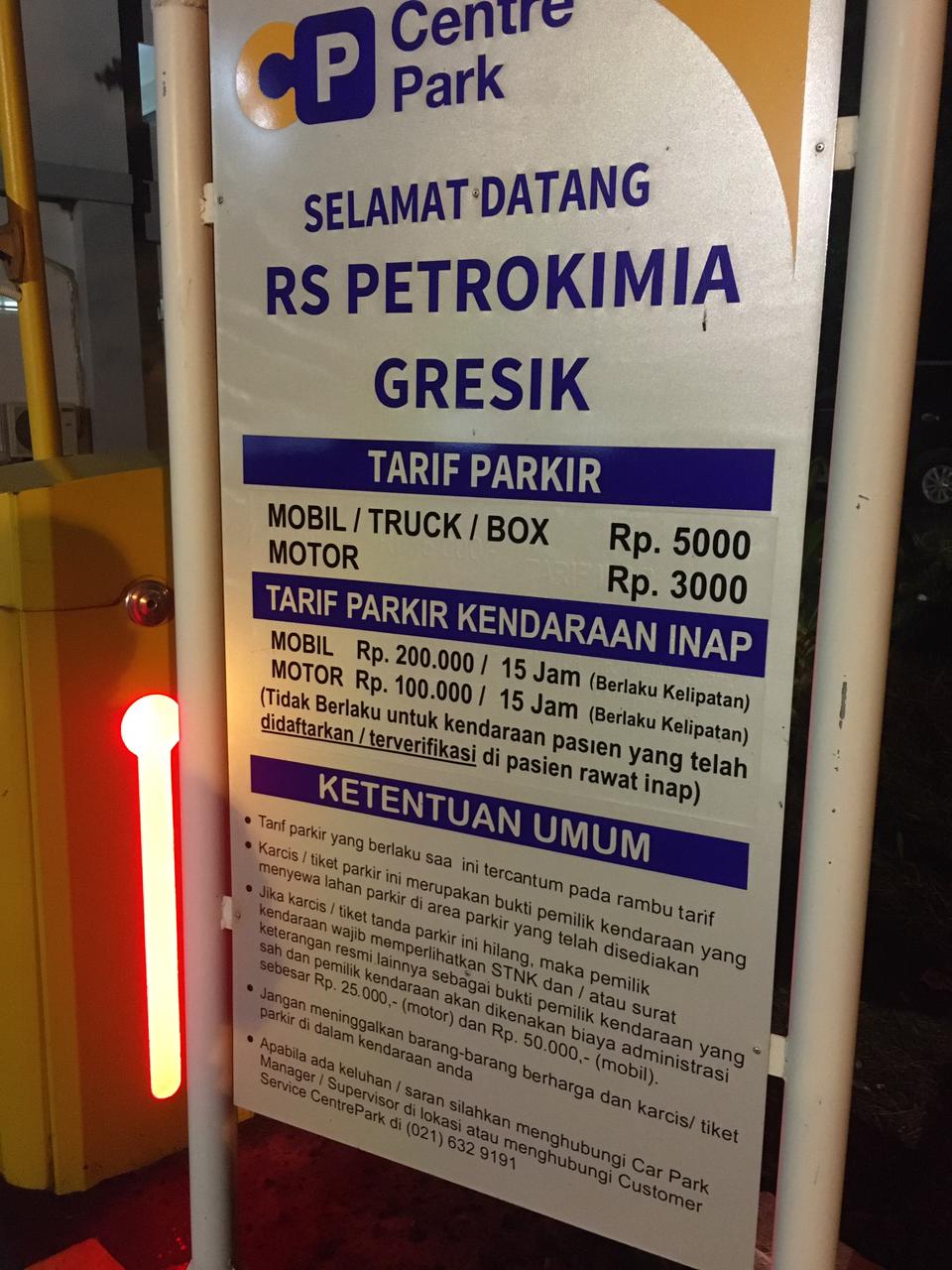 Ketentuan tarif di lahan parkir RSPG.