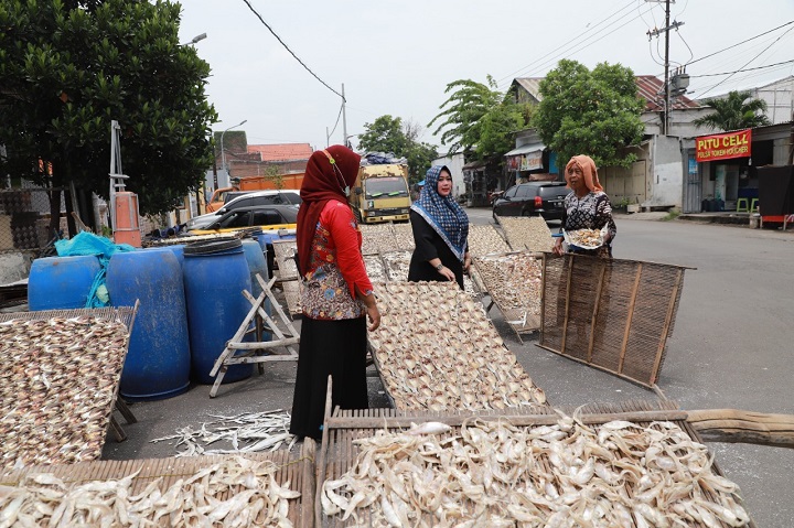 Pastikan Giat Ekonomi Warga Berjalan Lancar, Laila Mufidah Desak Pemkot Segera Bangun Area Jemur Ikan