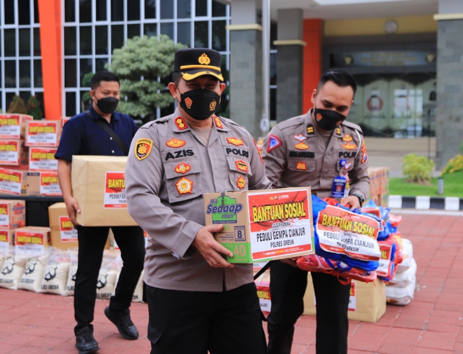 Polres Gresik Kirim 1.500 Paket Bantuan untuk Warga Terdampak Gempa Cianjur