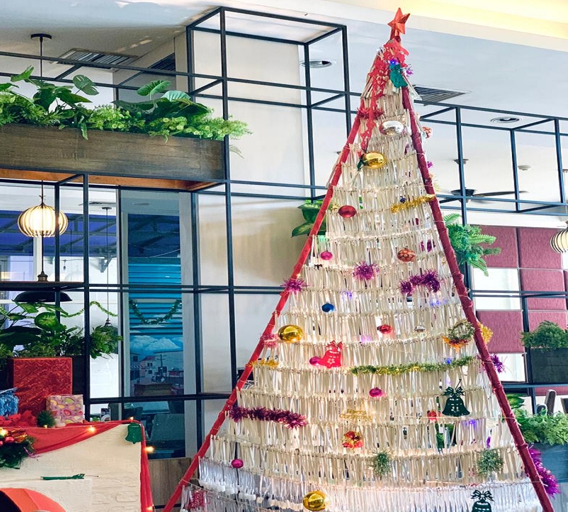 Kreasi Pohon Natal dari Sikat Gigi sejumlah 2023 untuk menyambut Natal & Tahun Baru