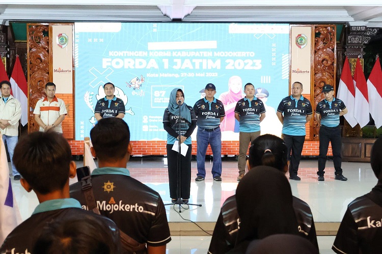 Bupati Ikfina Berangkatkan Kontingen Mojokerto untuk Berlaga di FORDA 1 Jatim