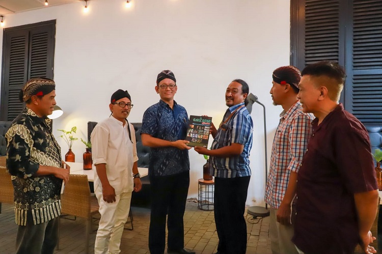 Wakil Ketua DPRD Kota Surabaya Inisiasi Gerakan Pelestarian Aksara Jawa