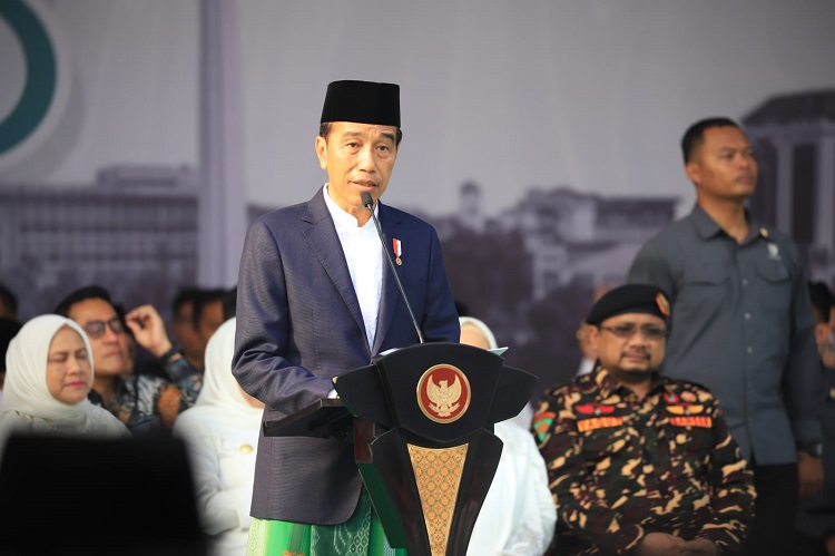 Kenang Asal Usul Hari Santri, Jokowi: Santri Pilar Kekuatan dan Pondasi Kekokohan Bangsa