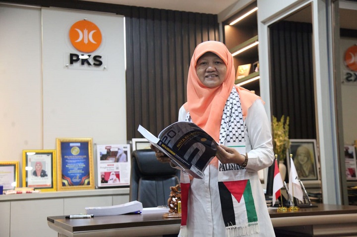 Wakil Ketua DPRD Kota Surabaya Reni Astuti: Pengentasan Pengangguran Berbasis Smart City