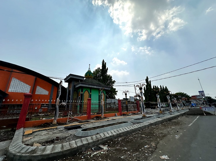 Gaji Eks Pekerja Proyek Trotoar Gus Dur Jombang Belum Terbayar