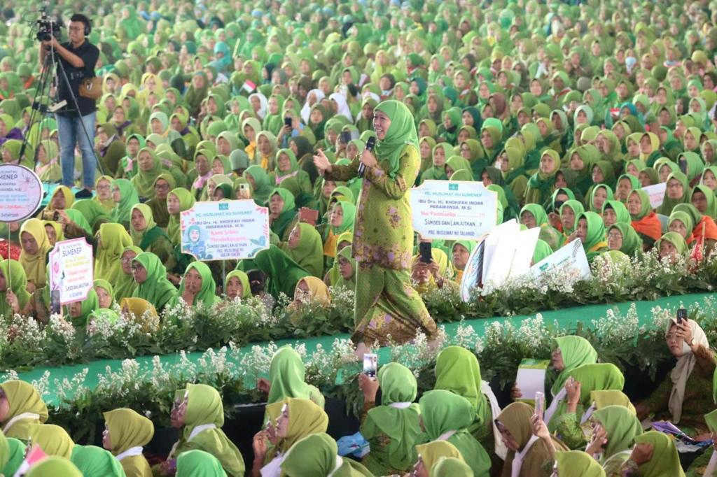 Siap Maju Pilgub 2024, Khofifah Minta Restu dihadapan Ribuan Muslimat NU Se-Jawa Timur