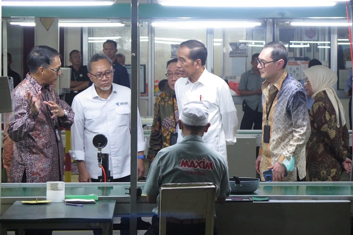 Dikunjungi Presiden Jokowi, Bos Maspion Group Alim Markus Minta Pembatasan Barang Impor