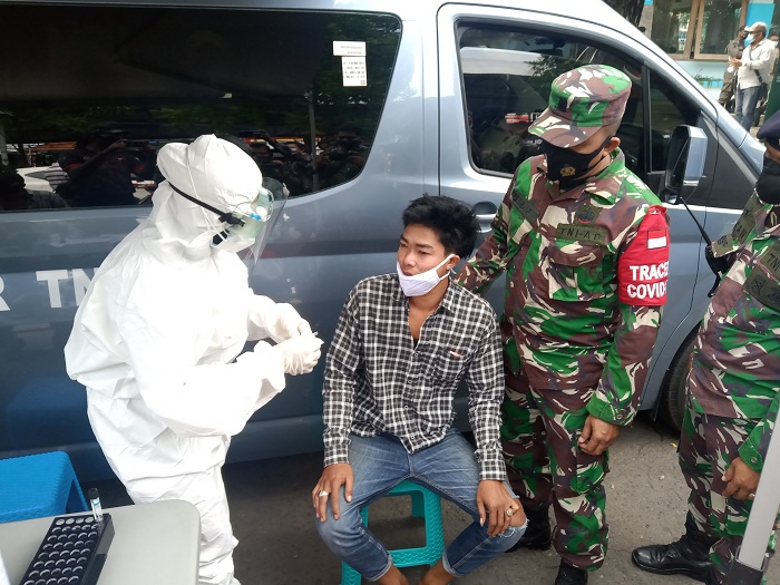 Lantamal V Adakan Swab Antigen Gratis Bagi Warga Surabaya