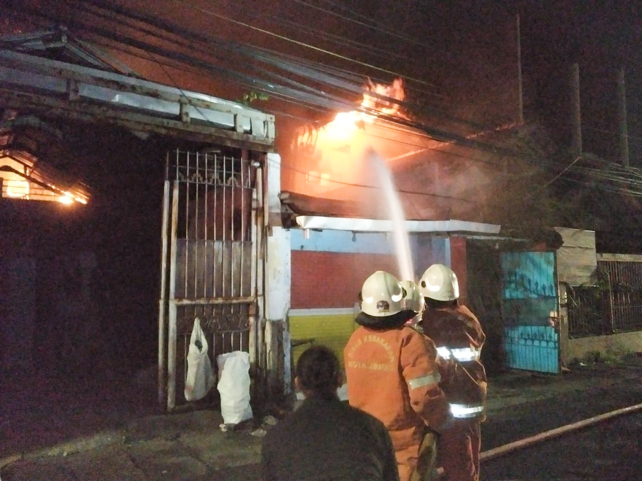 Santri Bakar Sarung, Pondok Rehabilitasi Narkoba di Surabaya Terbakar