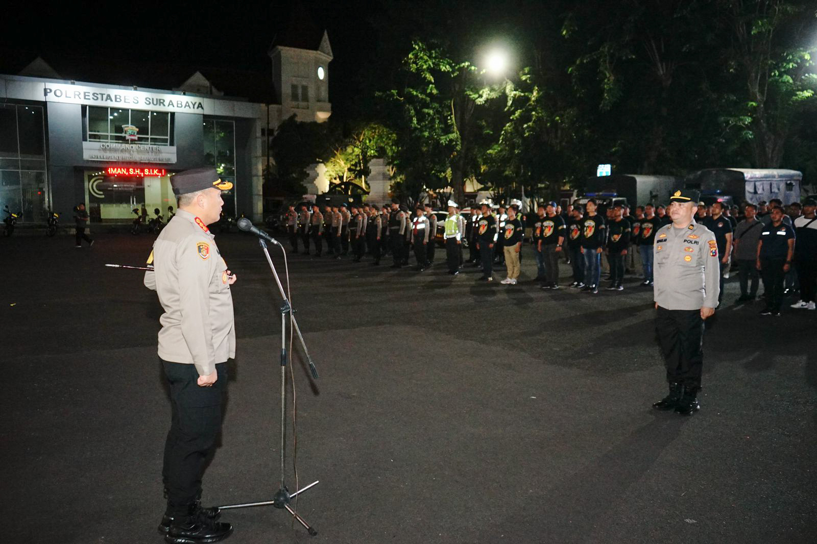 Antisipasi Kejahatan di Malam Hari, Polrestabes Surabaya Gelar Patroli Skala Besar