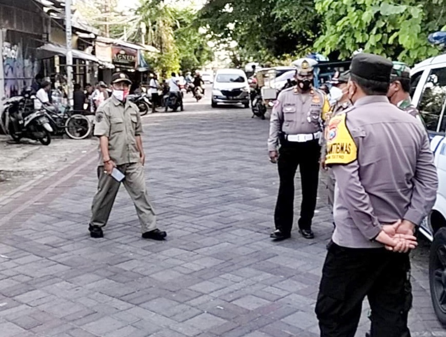 Cegah Perjudian Burung Merpati, Polsek Tambaksari Gelar Patroli di Jalan Karanggayam