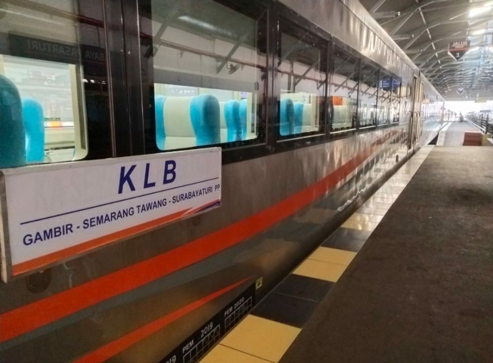 Kereta Luar Biasa Relasi Bandung-Surabaya Diperpanjang 