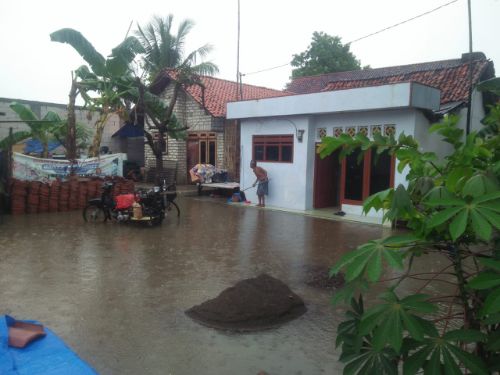 Diguyur Hujan Lebat, Warga Kota Sampang Mulai Ketar Ketir