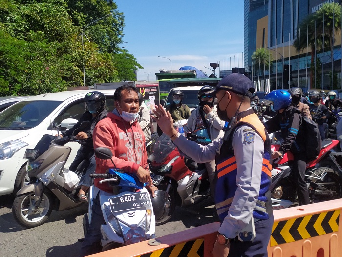 PPKM Darurat, Akses Masuk Surabaya via Bundaran Waru Ditutup Total