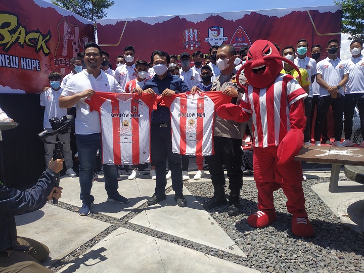 Launching Jersey Skuad Deltras, Amir Targetkan The Lobster Naik Liga 2