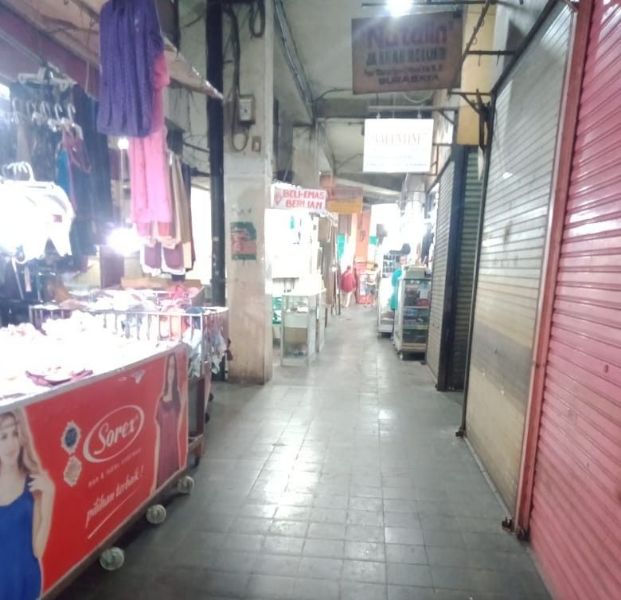 Pasar Blauran Surabaya, Hidup Segan Mati tak Mau  