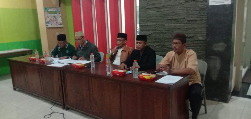 Pembekalan pada seluruh peserta calon perangkat Desa untuk Kasun (Kepala Dusun)  Dukuhsari 1 pada Selasa ( 22/3/2022 ).