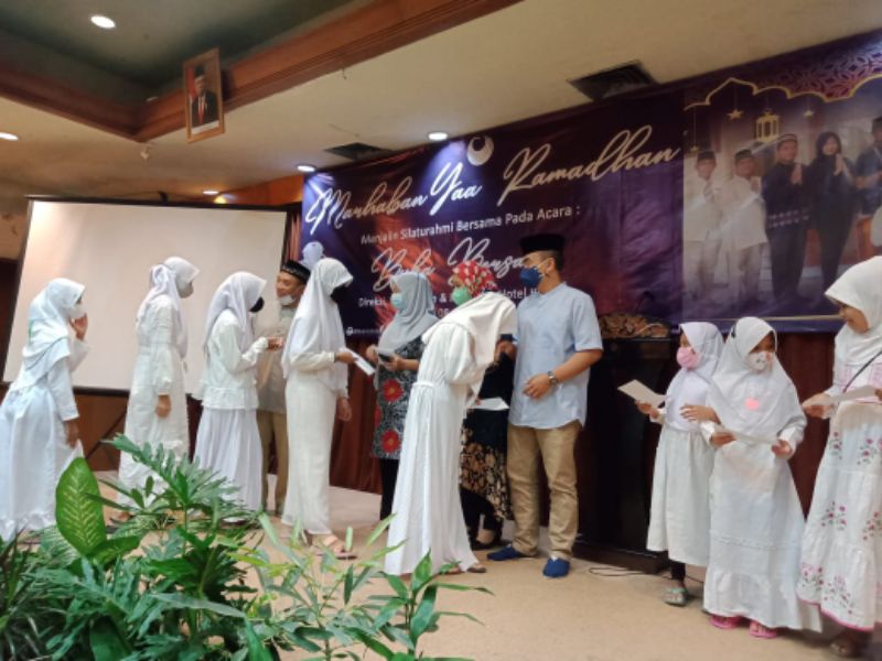Hotel Bisanta Bidakara Surabaya Ajak Panti Asuhan Lentera Hati Berbuka Bersama