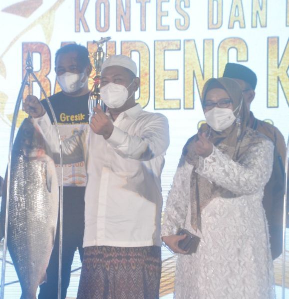 Gus Yani Beri Hadiah Umrah bagi Pemenang Kontes Bandeng Kawak