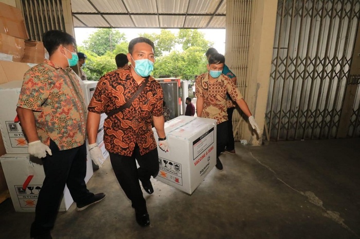 33.420 Vaksin Covid-19 Disimpan di Gudang Farmasi Surabaya