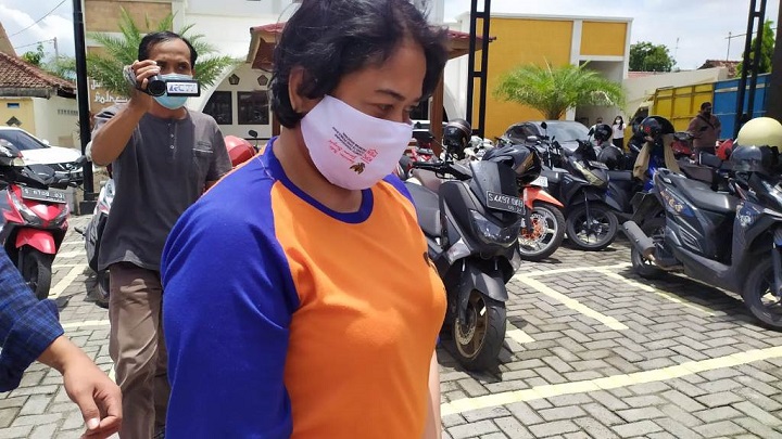 Istri Kades Jombang, Bikin Investasi Bodong Puluhan Miliar